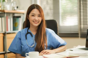 CNA Classes Programs in California